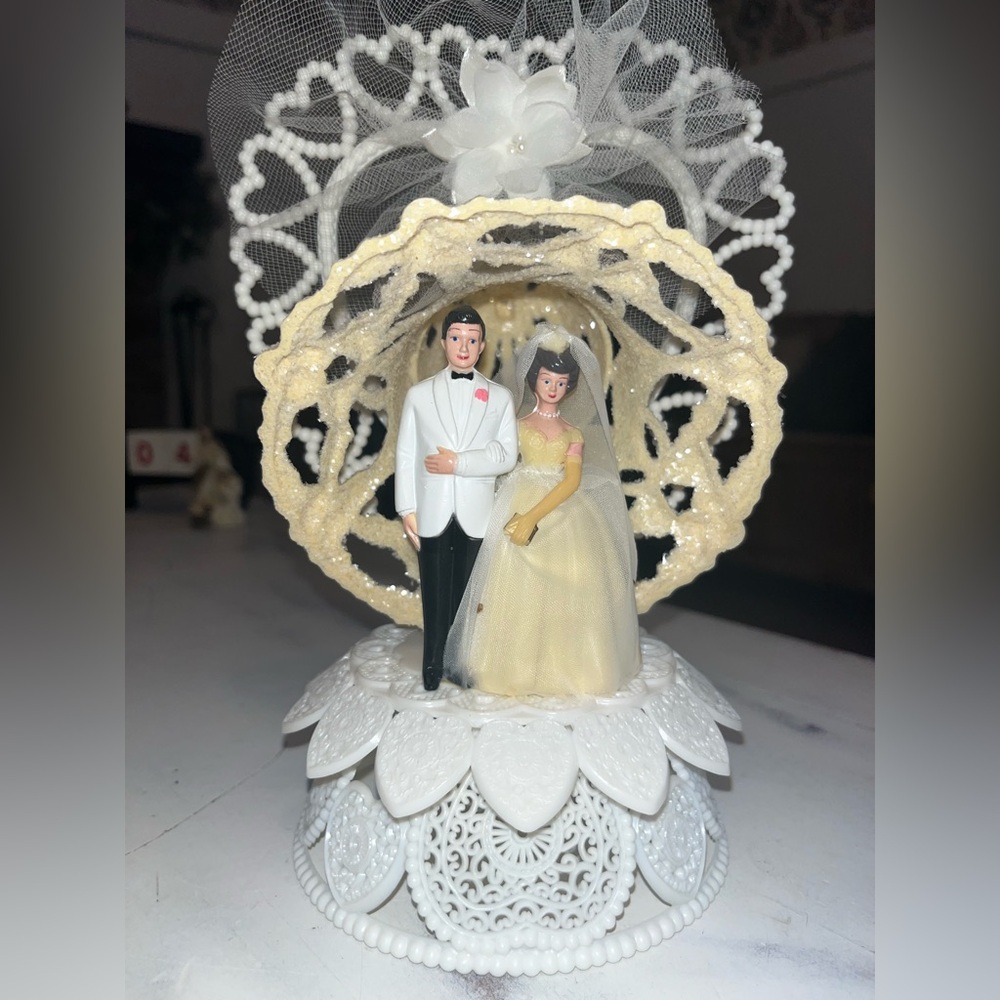 Vintage Elegant Wedding Cake Topper with Bride and Groom